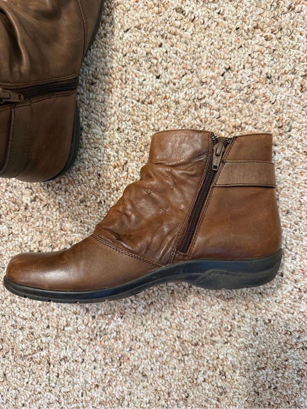 Clarks Brown Leather Ankle‎ Booties